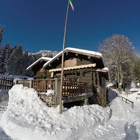 Chalet Da Pina Guest house *